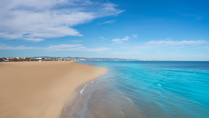 Playa de la Malvarrosa Valencia: guía completa para disfrutarla